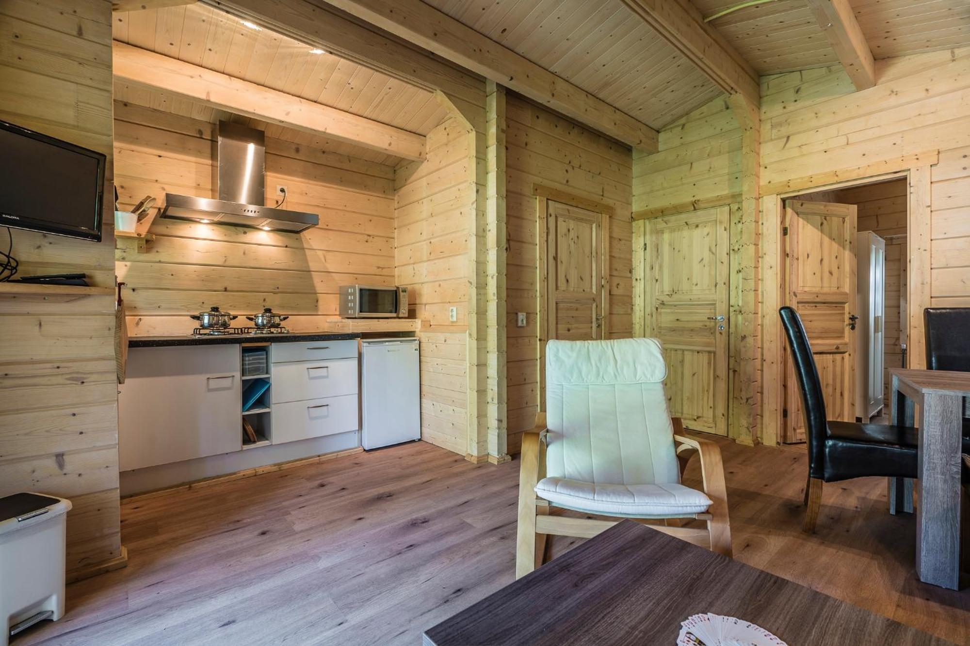 Camping Het Bosbad Emmeloord Pokoj fotografie